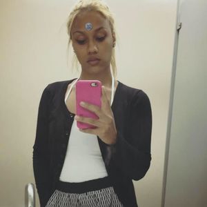 Meet your Posher, Adriana