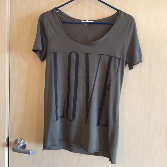 Forever 21 "love" shirt scoop neck size small