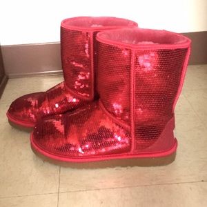 Pink Sparkly Ugg Boots💕