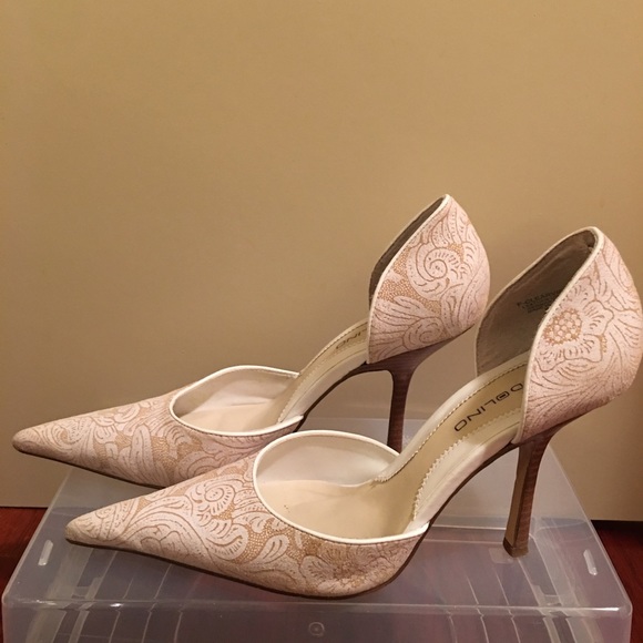Embroidered Needle Pointy Heels size 10