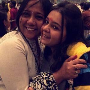 Meet your Posher, Nidhi