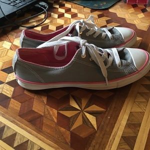 Grey converse shoes