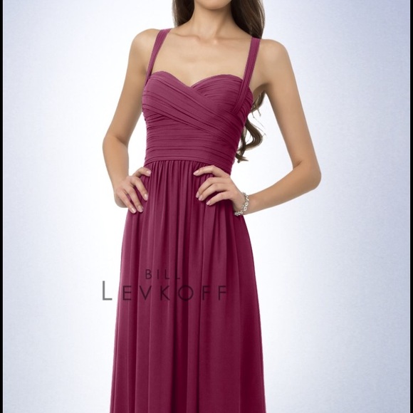 Burgundy floor length evening gown 🍾