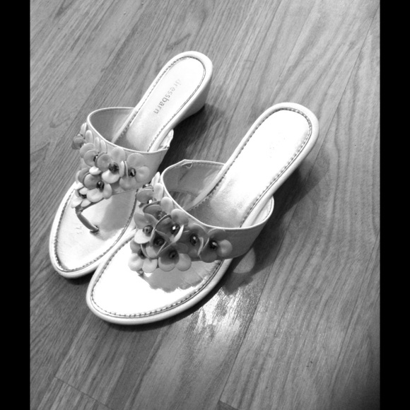 Dressbarn white sandals