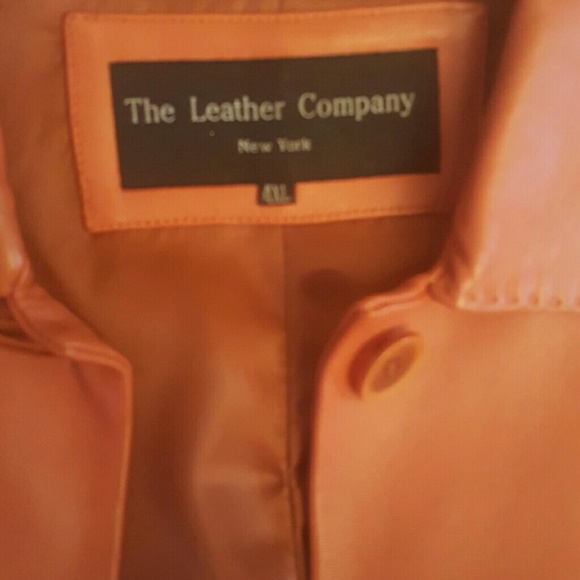 Leather coat - Picture 2 of 3