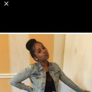 Meet your Posher, Reyna