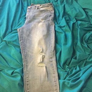 Aeropostale ripped skinny jeans