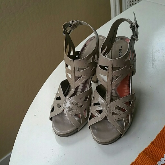 Taupe patent strappy heel