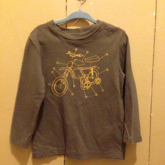 🌟 Gap long sleeve shirt in olive green.