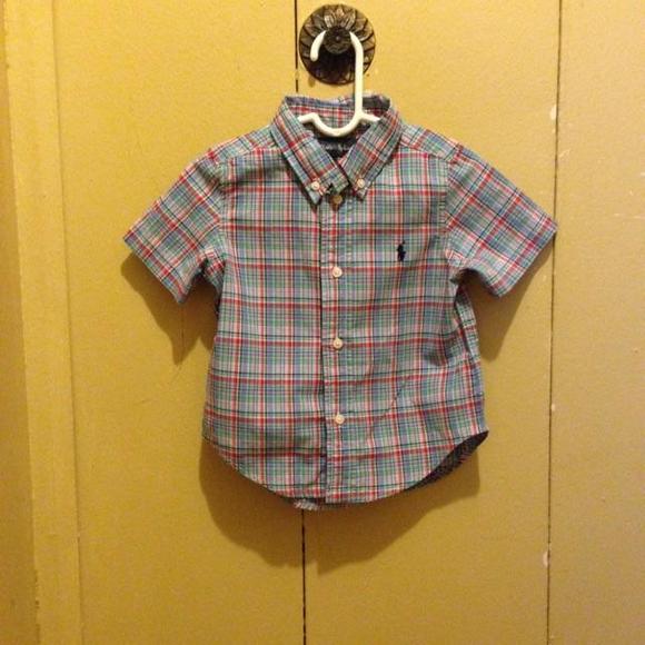 🌟 Ralph Lauren button down shirt.