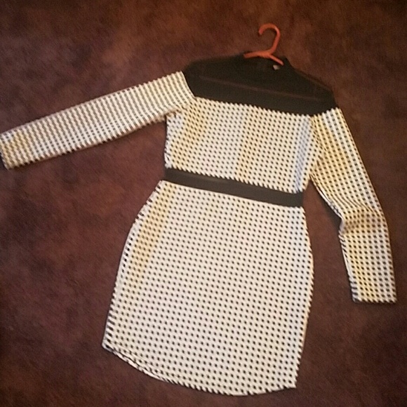 Cleaning up my closet - Picture 1 of 4