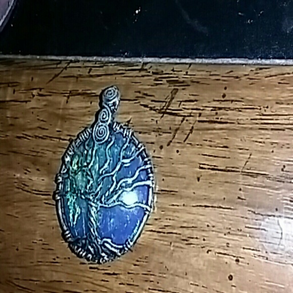 Tree Pendent from hottopic holographic - Picture 2 of 2