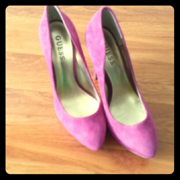 Brand new guess platform shoes, 5 inches heel.