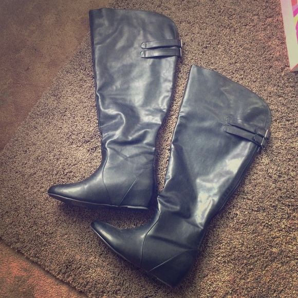 WIDE WIDTH TALL BOOTS