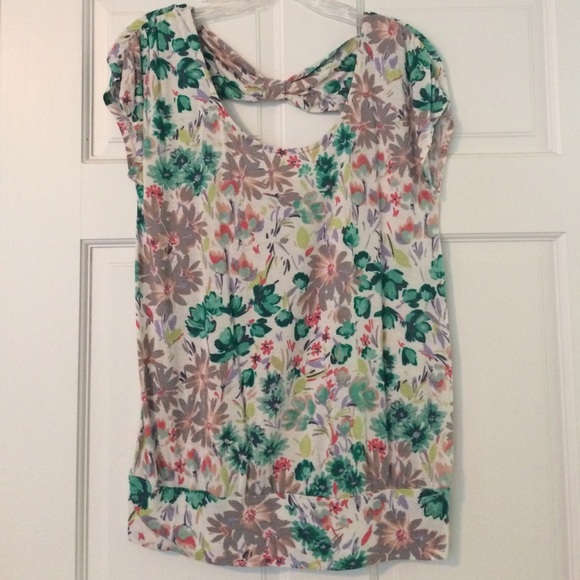 Floral Tee with Back Bow by Lauren Conrad Size S