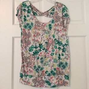 Floral Tee with Back Bow by Lauren Conrad Size S