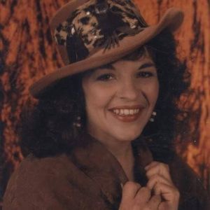 Meet your Posher, Debbi