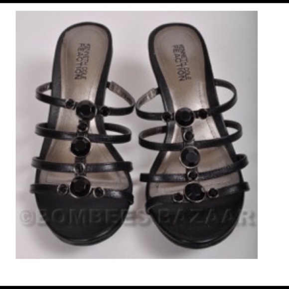 Kenneth Cole Reaction Black Sandals Size 6