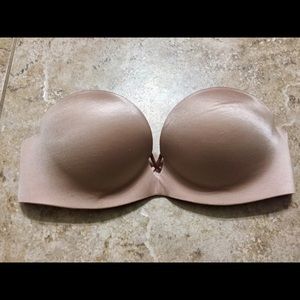 VICTORIA SECRET STRAPLESS BOMBSHELL BRA SIZE 32A