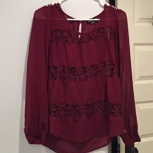 Long sleeve blouse with see-through flowers