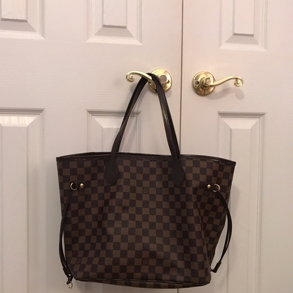 SOLD--Non-Authentic Neverfull MM - Picture 1 of 4