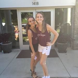 Meet your Posher, Abigail