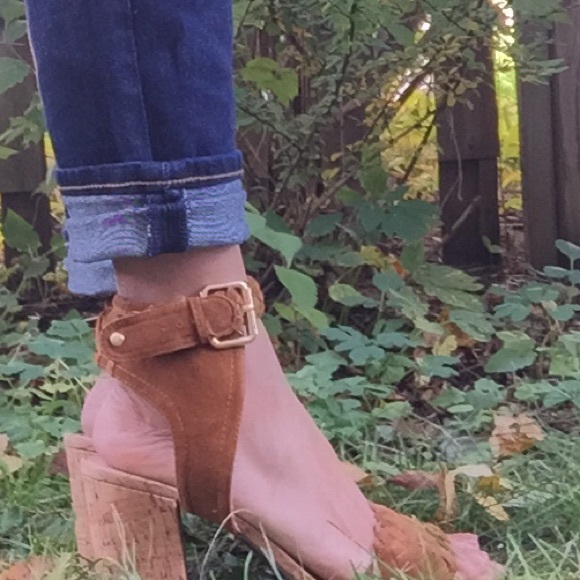 Suede like block sandals - Picture 3 of 3