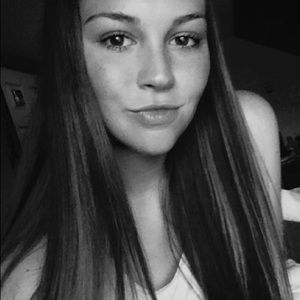 Meet your Posher, Thea