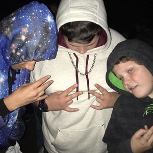 Meet your Posher, Dustin