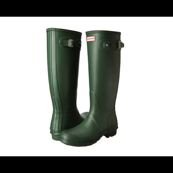 HUNTER Olive Green - Like new 7.5