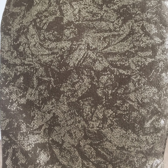 The Gwenevere Skinny - Picture 2 of 3