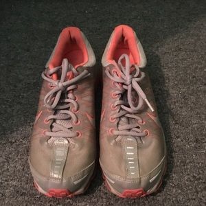 Coral/grey Nike women 5.5