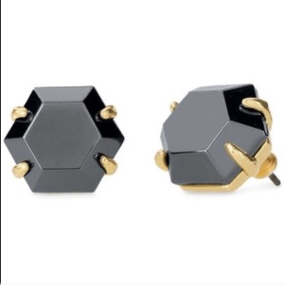 Stella & Dot Jewelry - NWT Stella & Dot Linda Studs