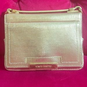 Vince Camuto phone Clutch