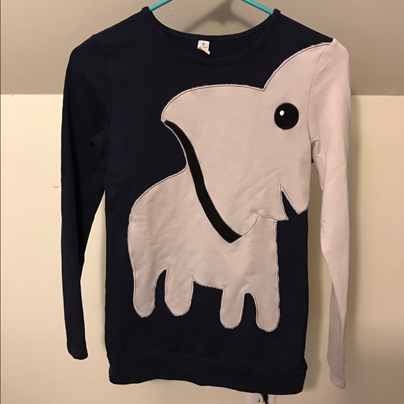 Long sleeve elephant shirt