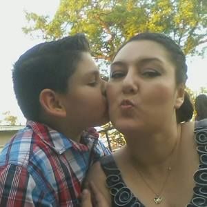 Meet your Posher, Leslie