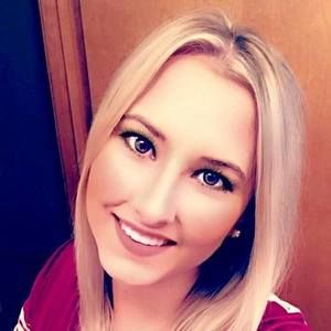 Meet your Posher, Becca