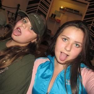 Meet your Posher, Mya