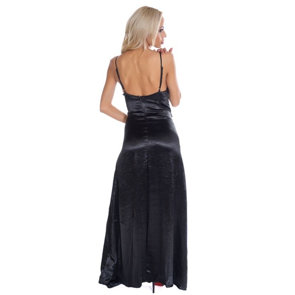 Medium’s restocked - Picture 2 of 5