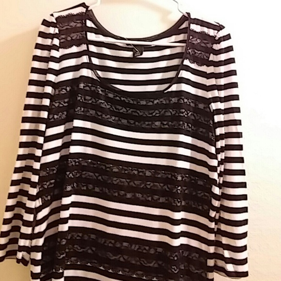 White House Black Market Blouse