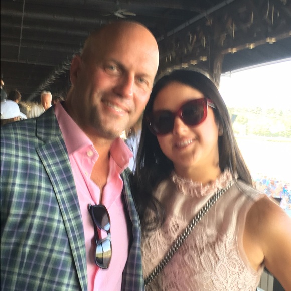 Meet your Posher, Adrienne