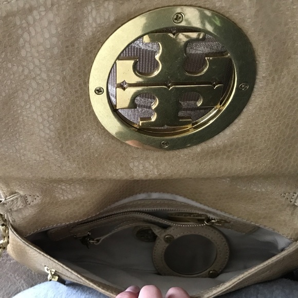 Tory Burch clutch/cross body - Picture 4 of 4