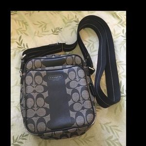 🚫SOLD🚫 Coach crossbody