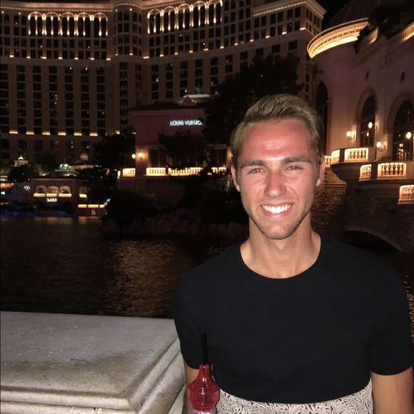 Meet your Posher, Erik - Picture 1 of 1