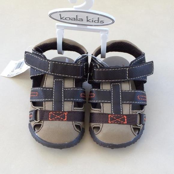 ✨5/$25✨NWT Koala Kids brown Sandals Sz 5