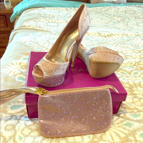 Bakers platform rhinestone heels & matching clutch