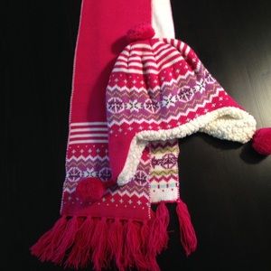 Hat and scarf set