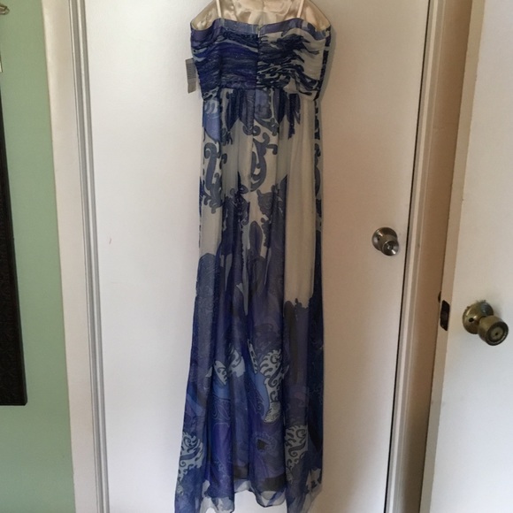 Strapless Aidan gown - Picture 2 of 4