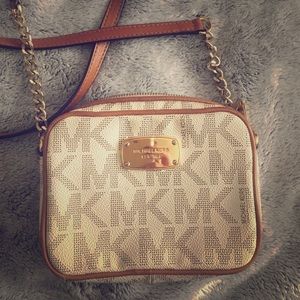 Michael Kors Jetset small cross body