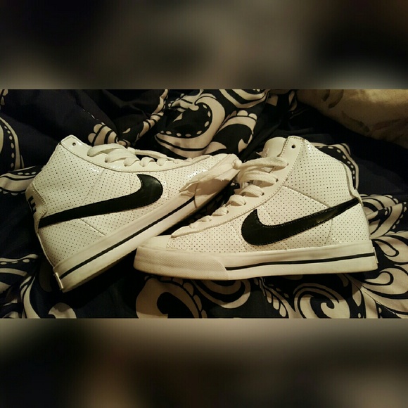 Nike Hightop Sneakers